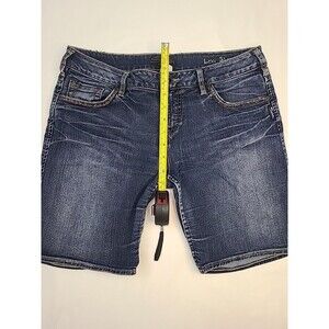 Women's Silver Jeans Co Size 32 Lexi Short Denim Jean Bermuda Shorts Blue Denim